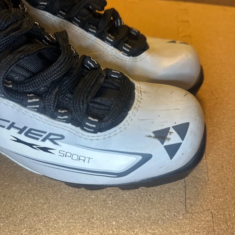 Fischer Sport‎ NNN Cross Country Ski Boots White Black EU 43 Mens 10 Womens 11.5